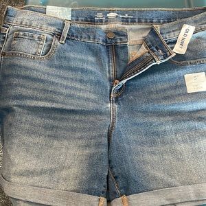 Brand new regular 5”new old navy shorts